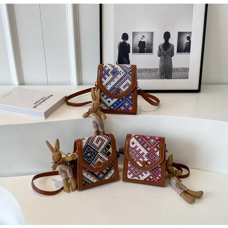 Women's Ethnic Style Crossbody Phone Bag - 2023 Fashion Small Square Shoulder Purse with Coin Pouch, Versatile Accessory for Daily Use showcase 12