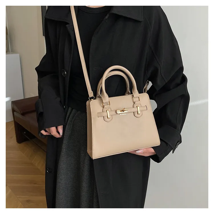 Fashionable Contrast Color Large Capacity Soft Face Portable Shoulder Crossbody Bag with Belt for Women - Stylish & Versatile Casual Handbag showcase 13