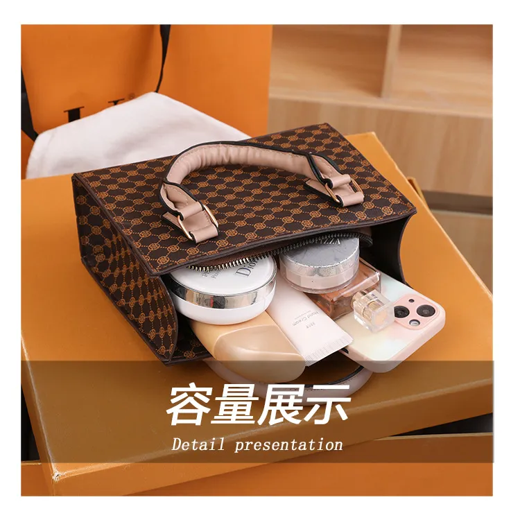 2026 Trendy Stylish Women's Handbag, Vintage Print Shoulder Crossbody Bag, Versatile High-End Fashion Accessory showcase 15