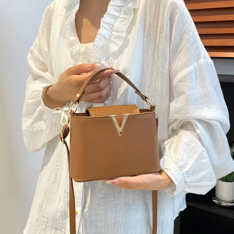 Women's Fashionable Crossbody Handbag - Versatile Spring Style Bucket Bag for Work, Commuting, and Everyday Use - Image 10