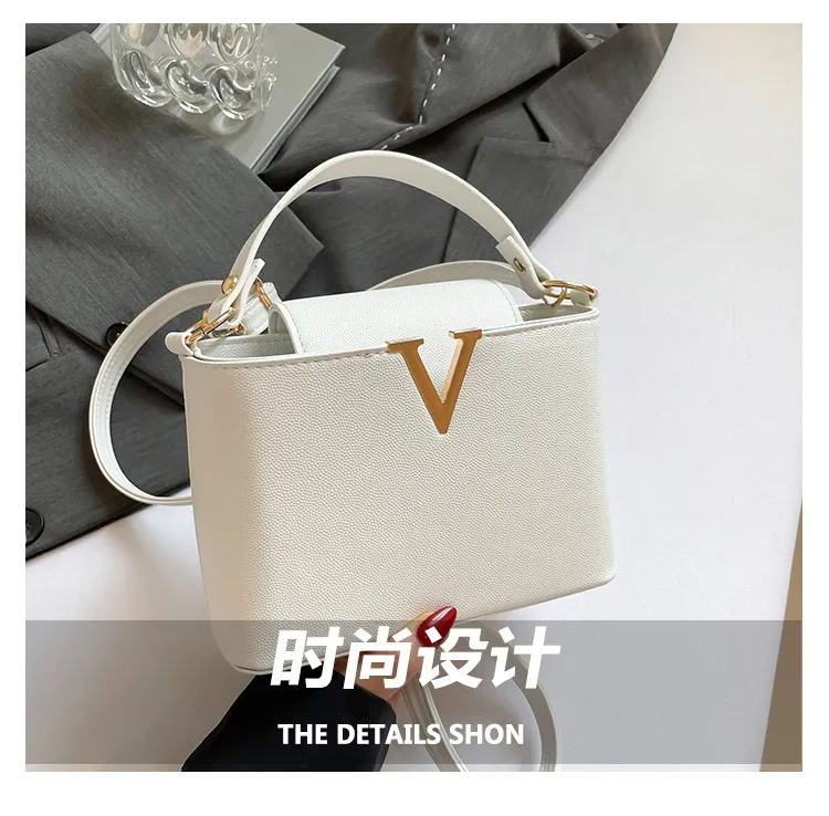 Women's Fashionable Crossbody Handbag - Versatile Spring Style Bucket Bag for Work, Commuting, and Everyday Use showcase 3