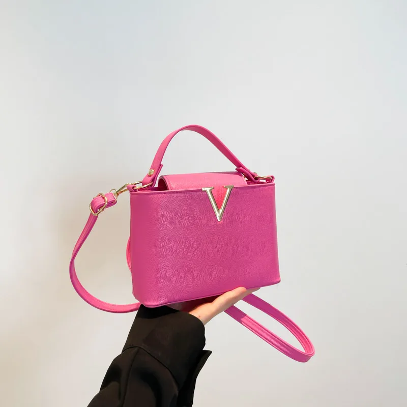 Women's Fashionable Crossbody Handbag - Versatile Spring Style Bucket Bag for Work, Commuting, and Everyday Use - Image 3