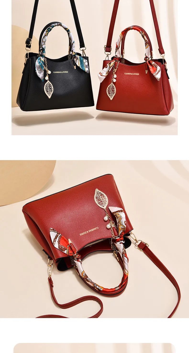 2025 New Red Bridal Wedding Gift Handbag for Women, Large Capacity Crossbody Tote Bag, Attractive Fashionable Clutch Purse showcase 16