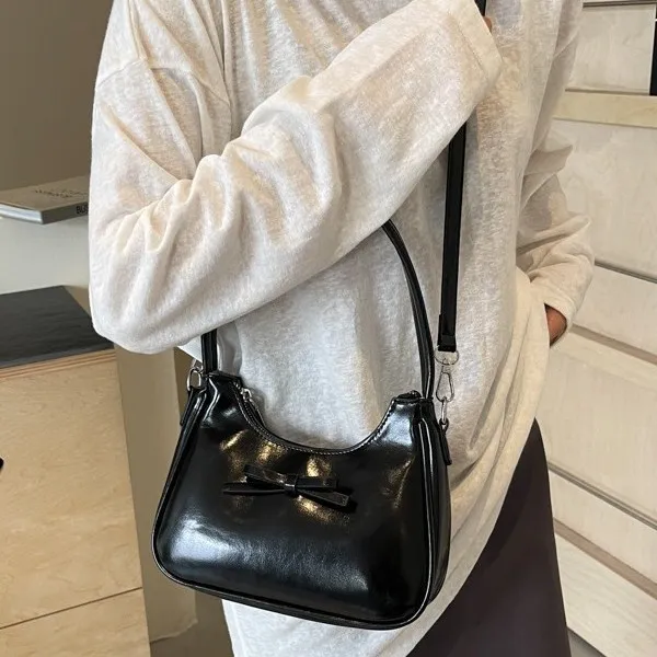 Women's Chic Underarm Bag 2025 Fashion Niche Design Single Shoulder Crossbody Tote, Elegant Small Handbag for Work & Outings thumbnail 2