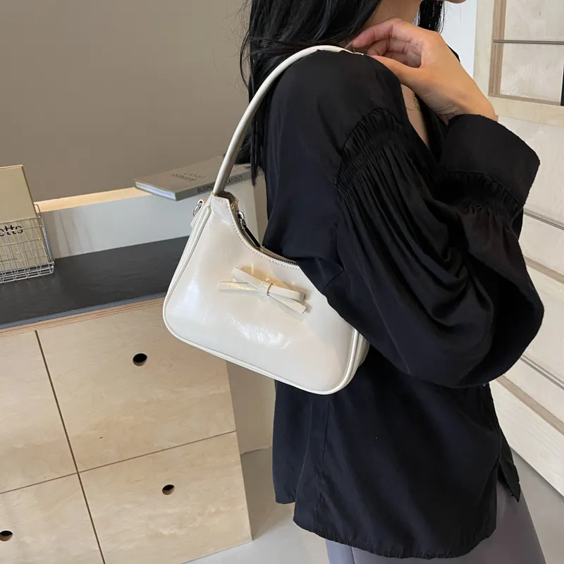 Women's Chic Underarm Bag 2025 Fashion Niche Design Single Shoulder Crossbody Tote, Elegant Small Handbag for Work & Outings showcase 5