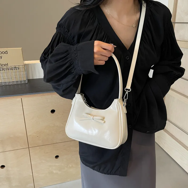 Women's Chic Underarm Bag 2025 Fashion Niche Design Single Shoulder Crossbody Tote, Elegant Small Handbag for Work & Outings showcase 2