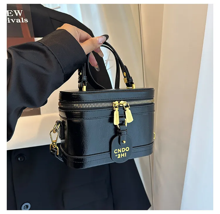 Women's Korean Fashion Commuter Shoulder Messenger Bag - Stylish Small Square Crossbody Purse for Everyday Use showcase 18