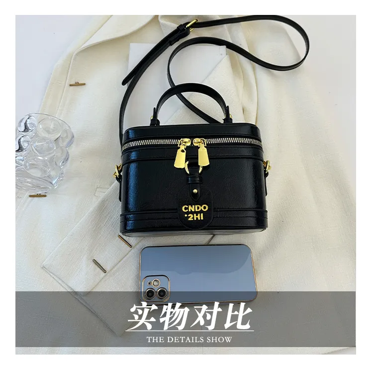 Women's Korean Fashion Commuter Shoulder Messenger Bag - Stylish Small Square Crossbody Purse for Everyday Use showcase 8