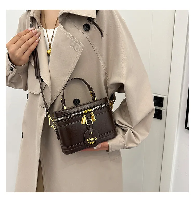 Women's Korean Fashion Commuter Shoulder Messenger Bag - Stylish Small Square Crossbody Purse for Everyday Use showcase 13