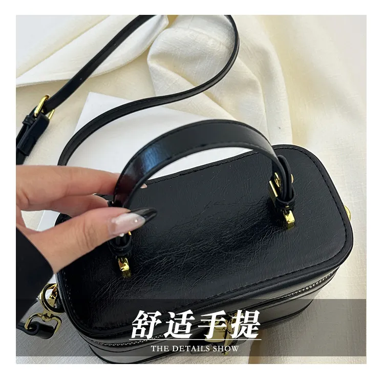 Women's Korean Fashion Commuter Shoulder Messenger Bag - Stylish Small Square Crossbody Purse for Everyday Use showcase 9