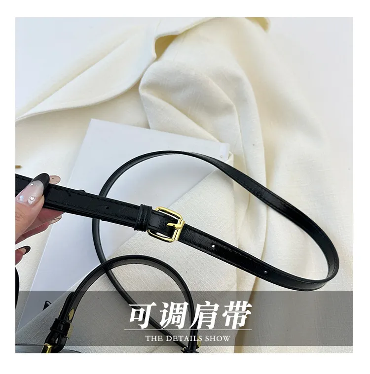 Women's Korean Fashion Commuter Shoulder Messenger Bag - Stylish Small Square Crossbody Purse for Everyday Use showcase 6