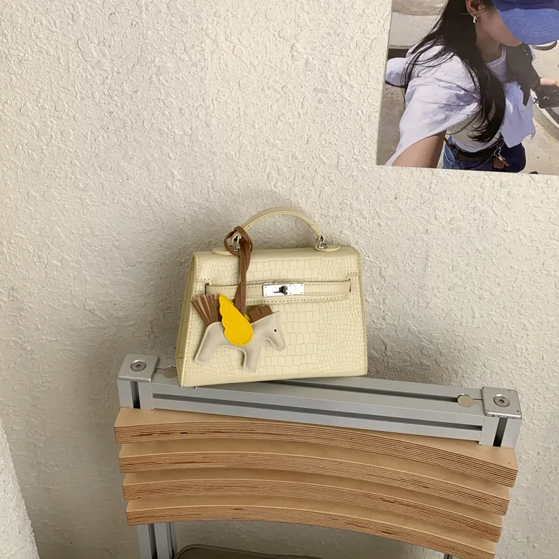 Women's Fashion Kelly Bag Style Handbag, Fresh Casual Stone Pattern Shoulder Bag, Versatile Crossbody Bag for Daily Use - Image 10