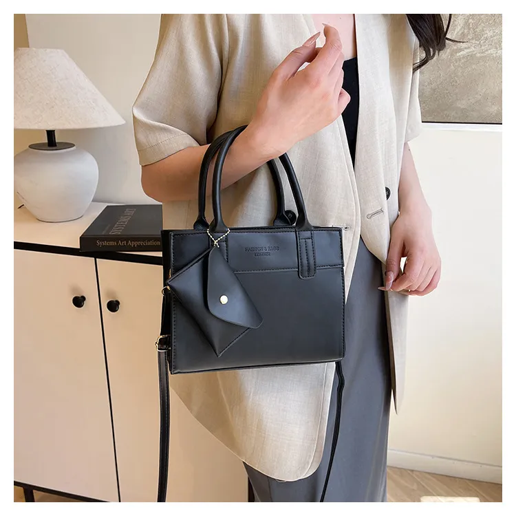New Fashionable High-End Women's Handbag, Elegant Temperament Crossbody Shoulder Bag, Large Capacity Versatile Tote for Daily Use showcase 7