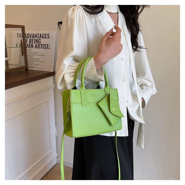 New Fashionable High-End Women's Handbag, Elegant Temperament Crossbody Shoulder Bag, Large Capacity Versatile Tote for Daily Use showcase 15