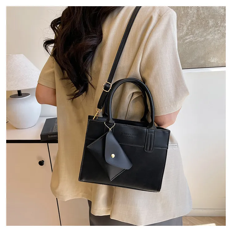 New Fashionable High-End Women's Handbag, Elegant Temperament Crossbody Shoulder Bag, Large Capacity Versatile Tote for Daily Use showcase 10