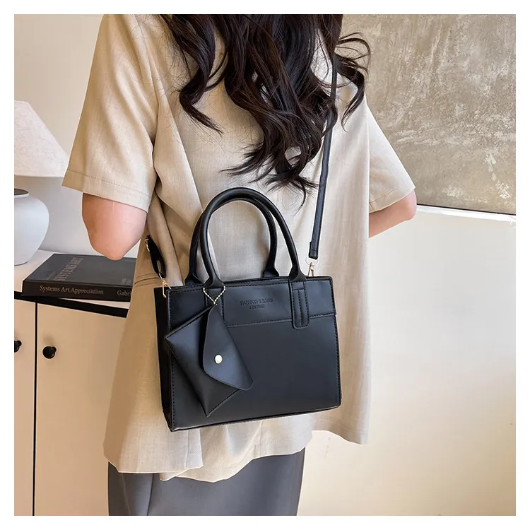 New Fashionable High-End Women's Handbag, Elegant Temperament Crossbody Shoulder Bag, Large Capacity Versatile Tote for Daily Use showcase 9