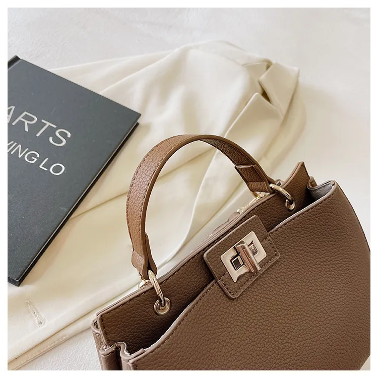 2024 New Fashion Women's Large Capacity Handbag - Versatile Shoulder, Commuter, and Crossbody Bag for Work and Everyday Style showcase 2