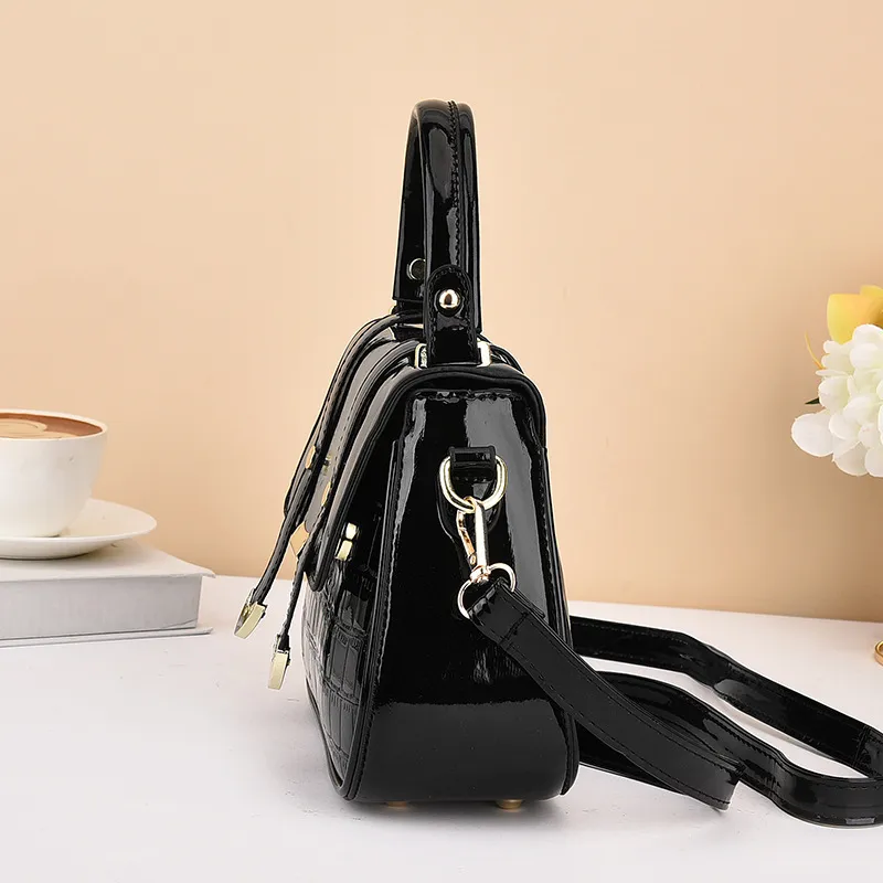 2024 New Fashion Women's Flip Handbag - Versatile Embossed Shoulder Crossbody Small Bag for Stylish Ladies thumbnail 3
