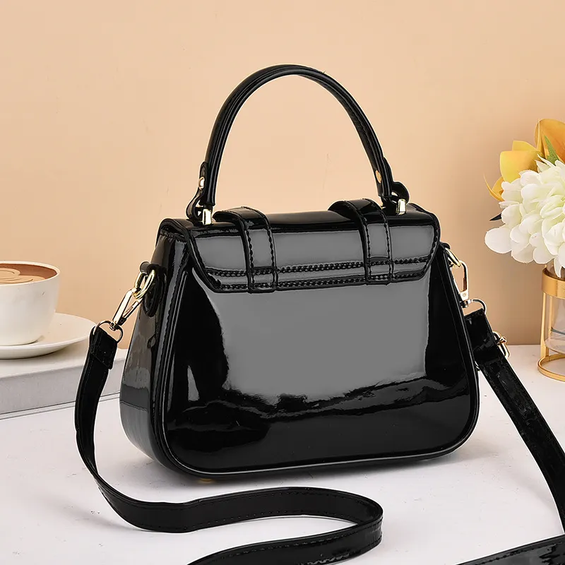 2024 New Fashion Women's Flip Handbag - Versatile Embossed Shoulder Crossbody Small Bag for Stylish Ladies thumbnail 4