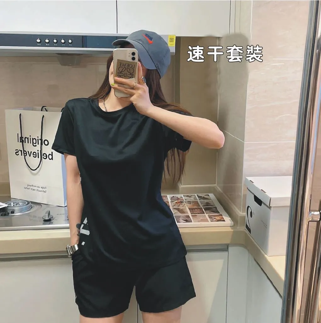 Women's Summer Outdoor Sports Suit - Breathable Quick-Drying Two-Piece Set with Short Sleeves and Shorts for Running & Fitness showcase 4