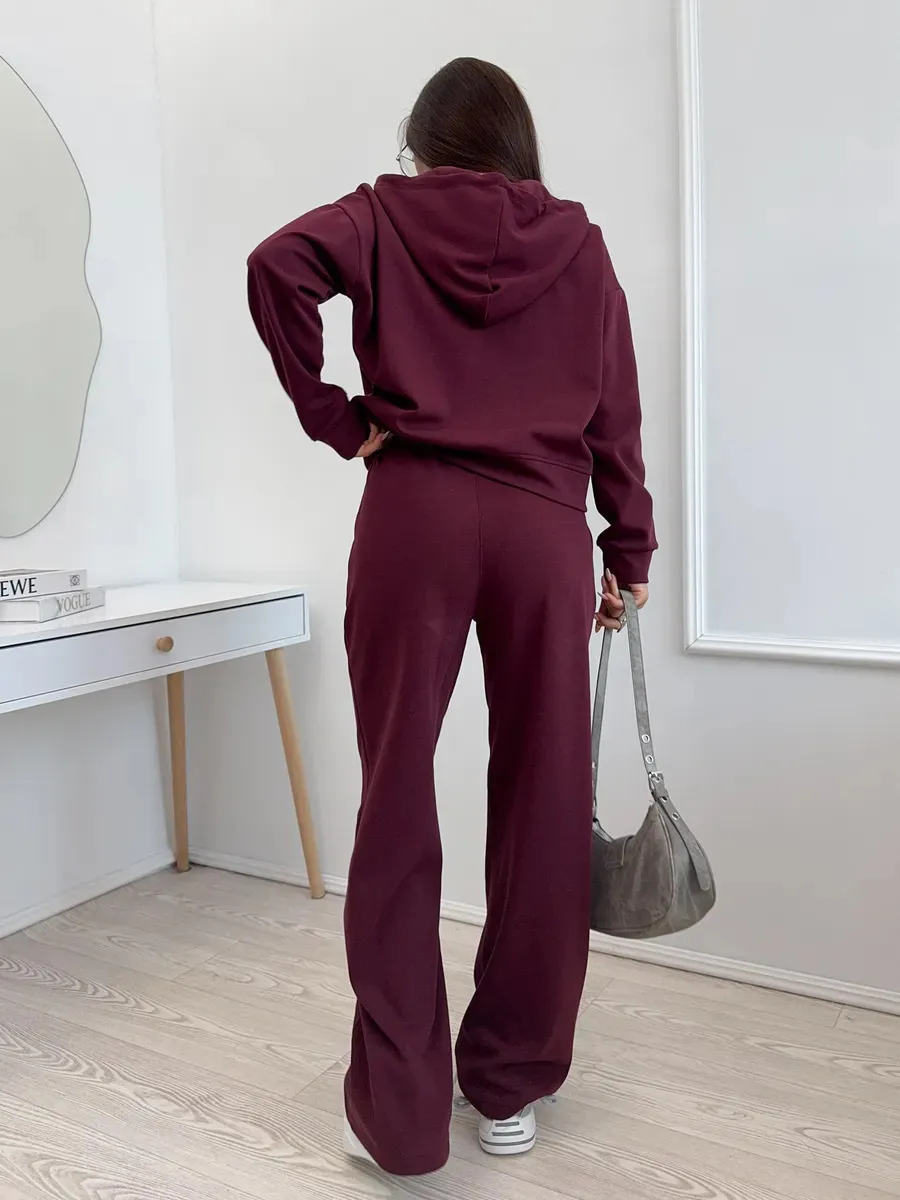 Men's Two-Piece Sportswear Set: Long-Sleeve Zipper Hoodie & Lace-Up Trousers, Comfortable Cotton Blend for Active Lifestyles showcase 17