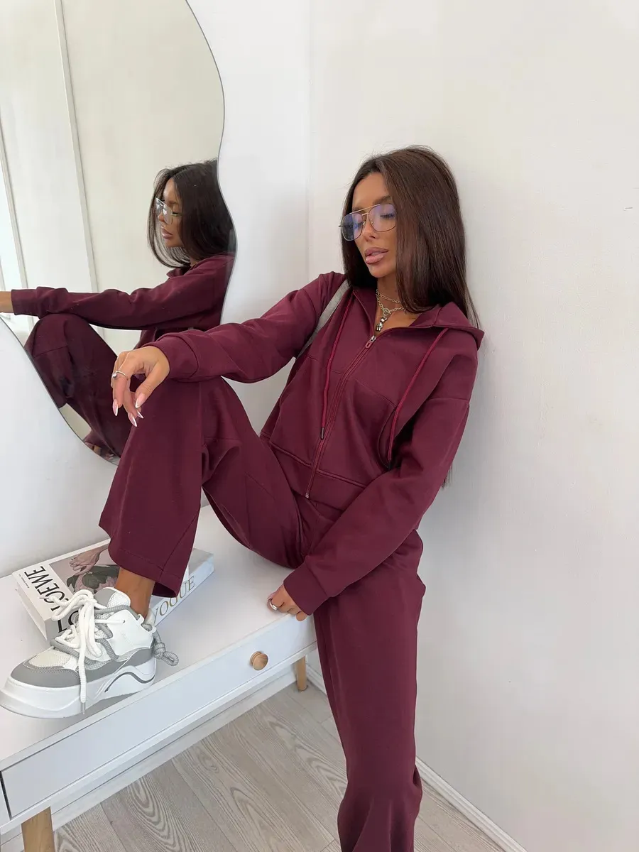 Men's Two-Piece Sportswear Set: Long-Sleeve Zipper Hoodie & Lace-Up Trousers, Comfortable Cotton Blend for Active Lifestyles showcase 14