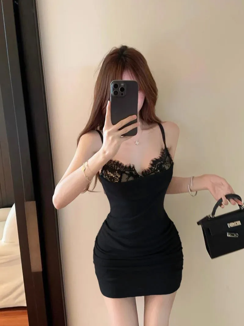Sexy Women's Off-Shoulder Lace Splicing Cotton Slim-Fit Suspender Dress - Low-Cut, Hip-Hugging Design for Evening Wear showcase 16