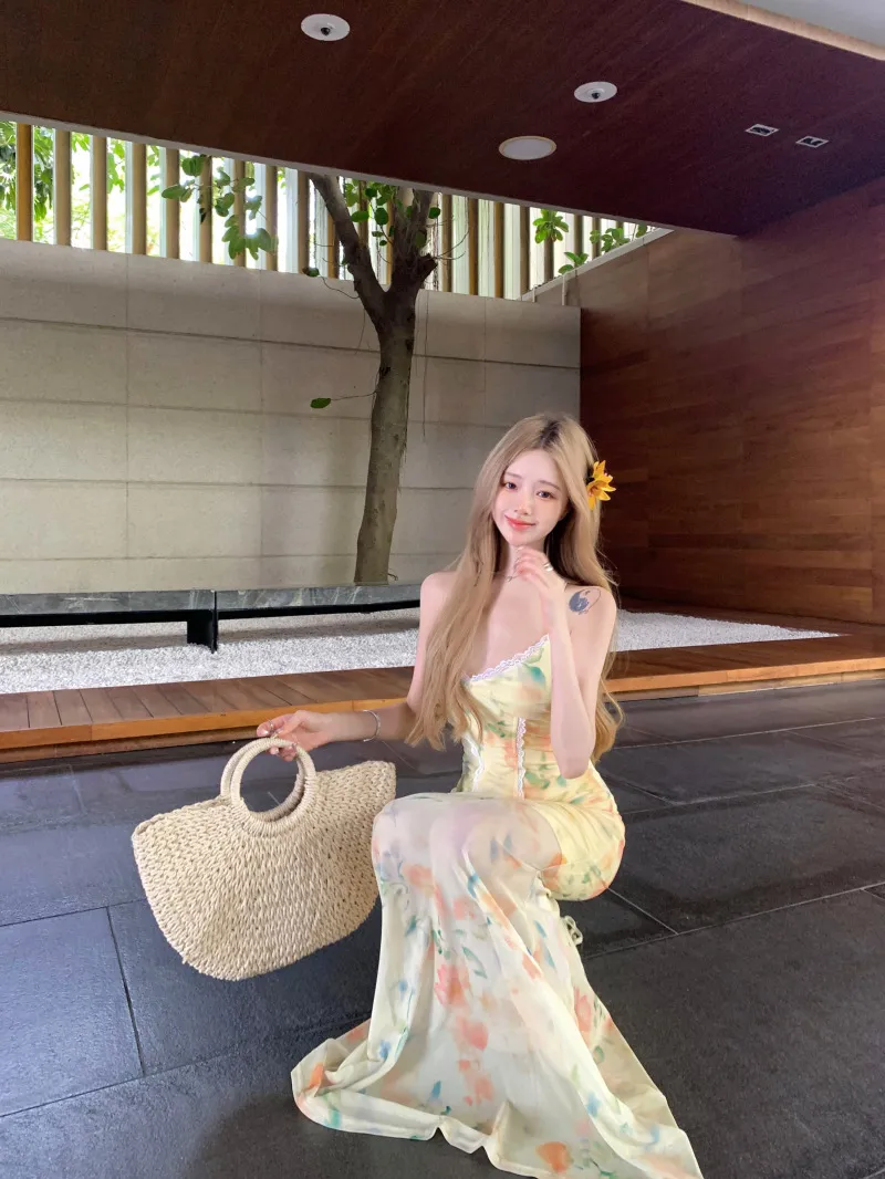 Women's Summer Floral Strappy Backless Maxi Dress, Vacation Style Suspender Skirt, Elegant Hip-Covering Fish Tail Design for Beach Parties showcase 6