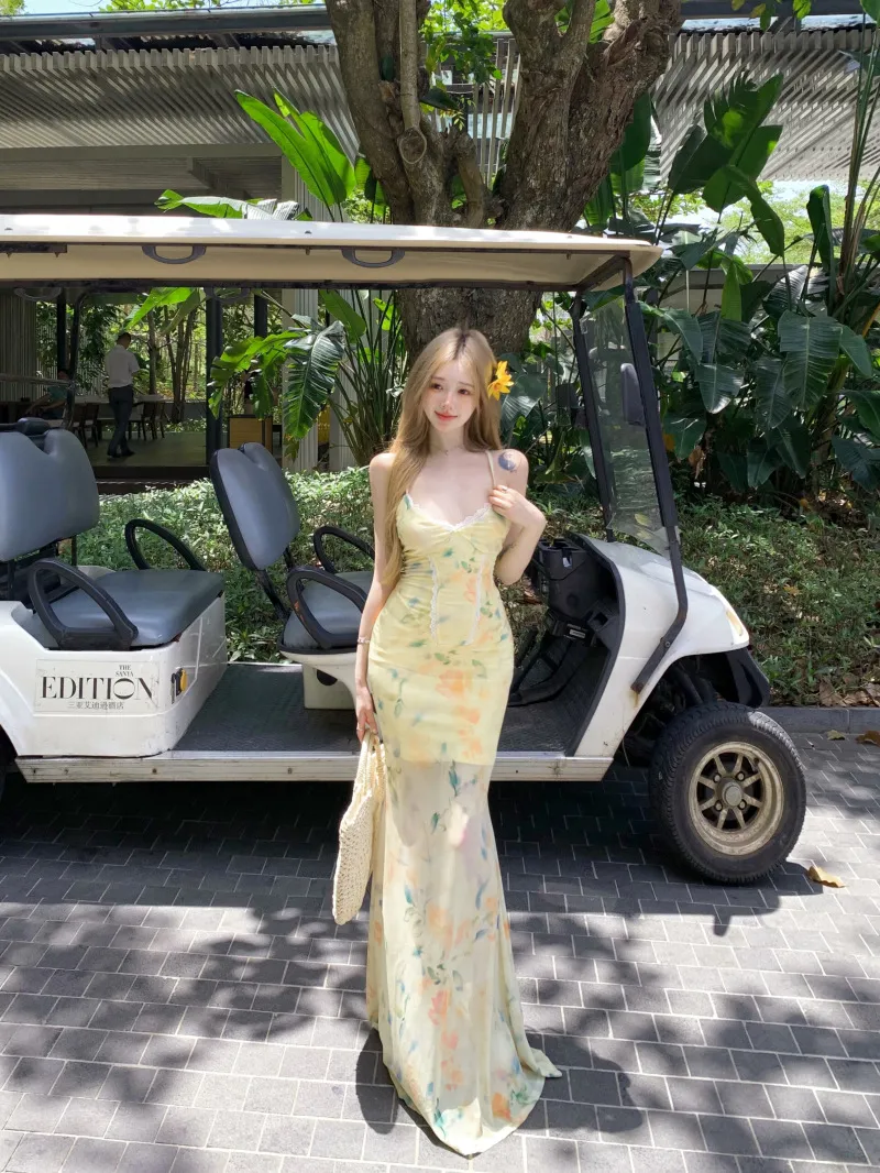 Women's Summer Floral Strappy Backless Maxi Dress, Vacation Style Suspender Skirt, Elegant Hip-Covering Fish Tail Design for Beach Parties showcase 9