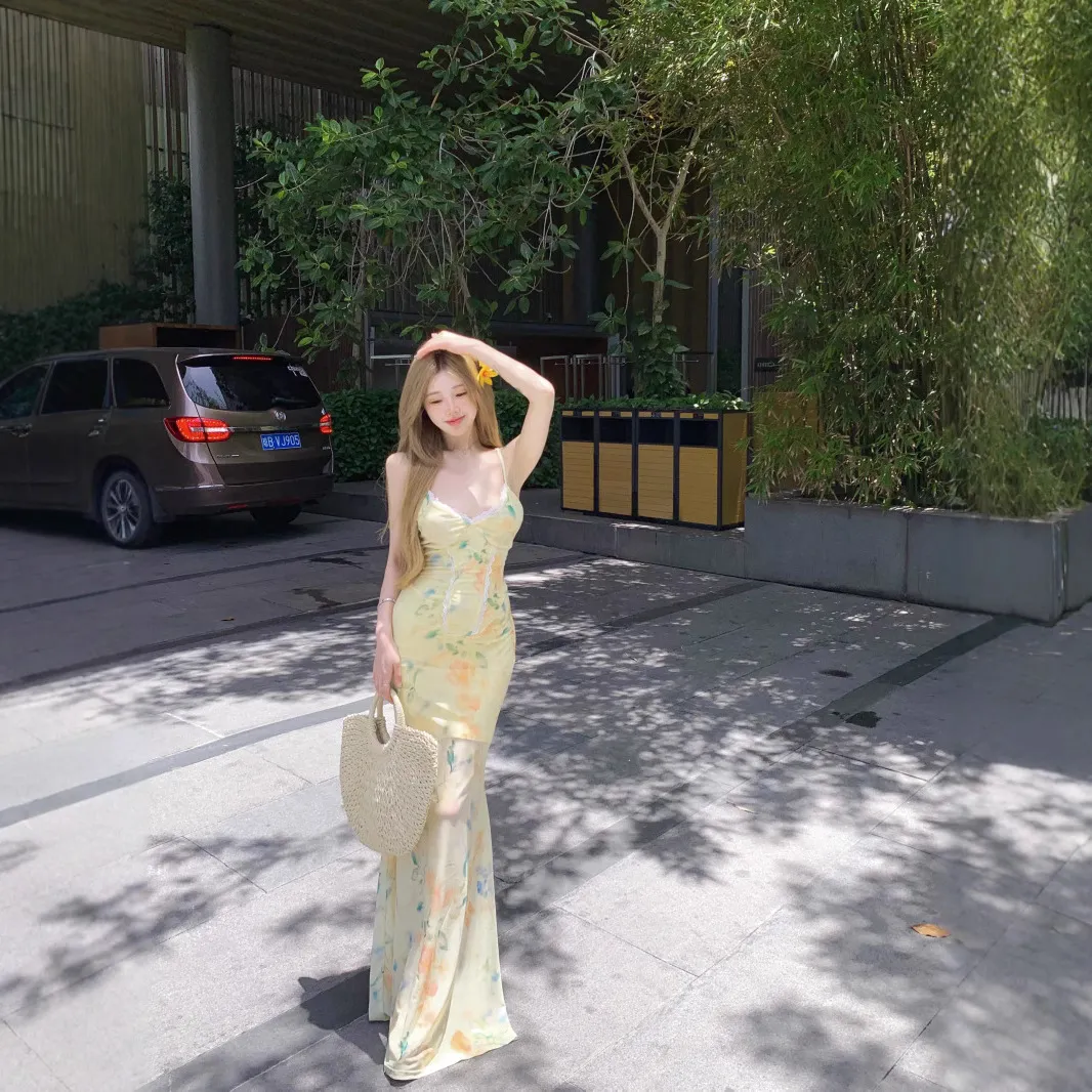 Women's Summer Floral Strappy Backless Maxi Dress, Vacation Style Suspender Skirt, Elegant Hip-Covering Fish Tail Design for Beach Parties thumbnail 1