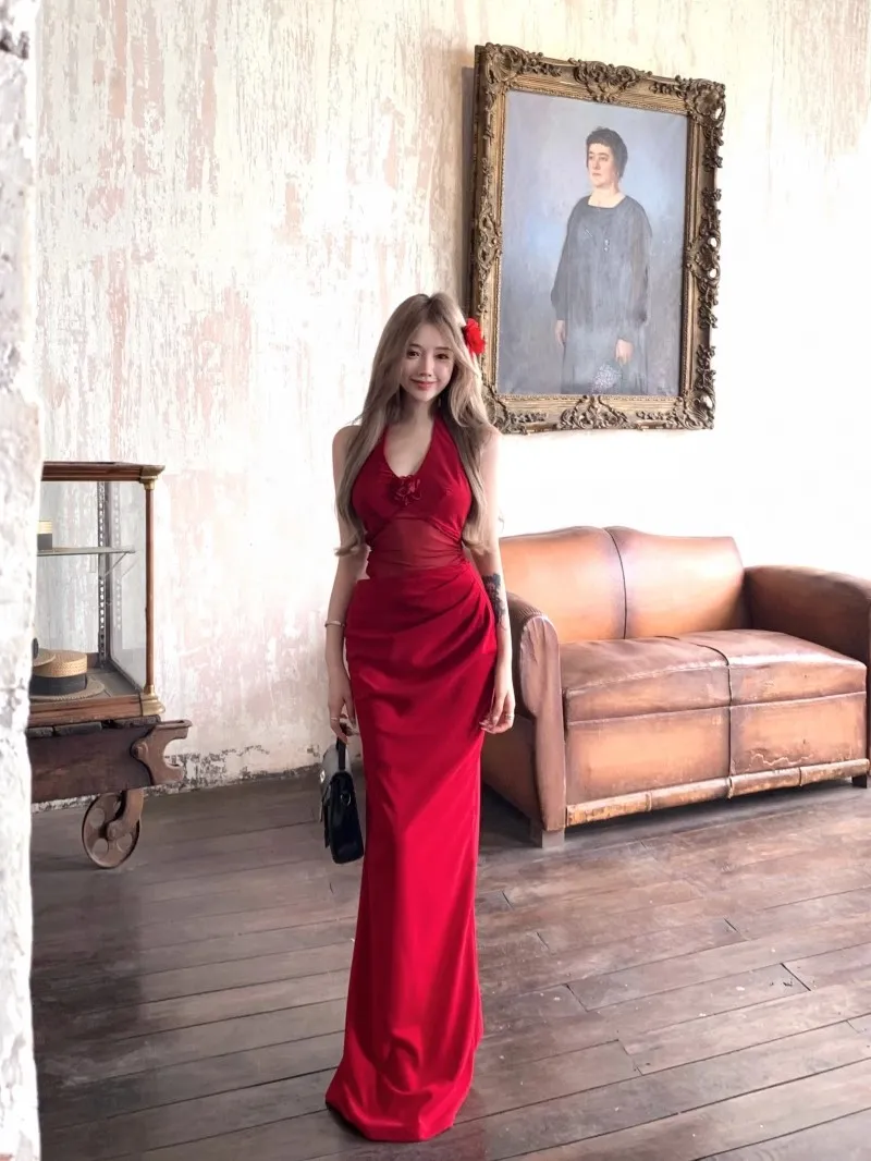Elegant Red Mesh Halterneck Suspender Dress for Women - Sexy V-Neck Hip-Hugging Long Skirt for Summer Evenings showcase 8