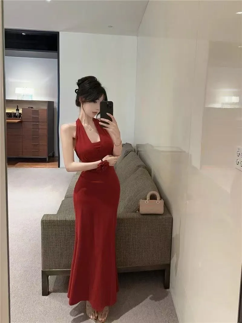 Elegant Burgundy Backless Maxi Dress for Women - Slim Fit, Bodycon, Summer Fashion, Sleeveless Evening Gown showcase 7