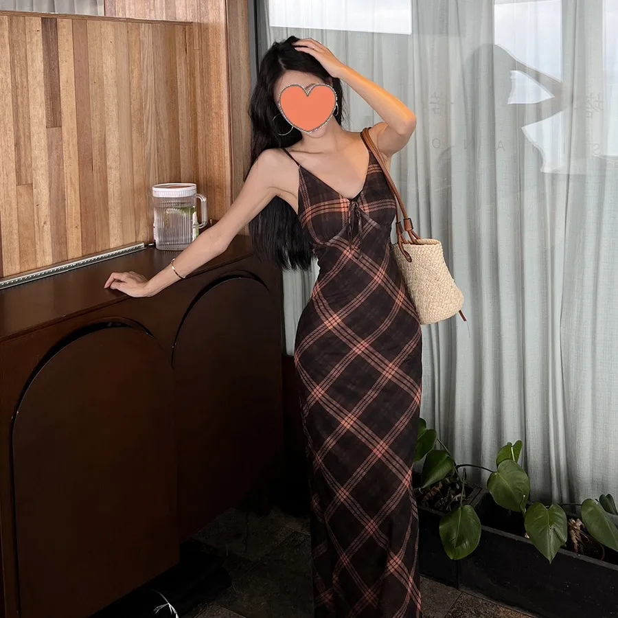 Vintage French Style Plaid Sling Dress for Women - Slim-fit, Mid-length A-line Mesh Gauze Hip-Wrap Mummy Dress for Summer Fashion thumbnail 2