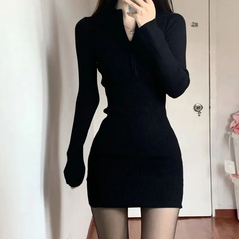 Women's Black Long-Sleeve Bodycon Knitted Dress - Sweet Spicy Style, High-End Feel, Versatile for Spring & Autumn thumbnail 2
