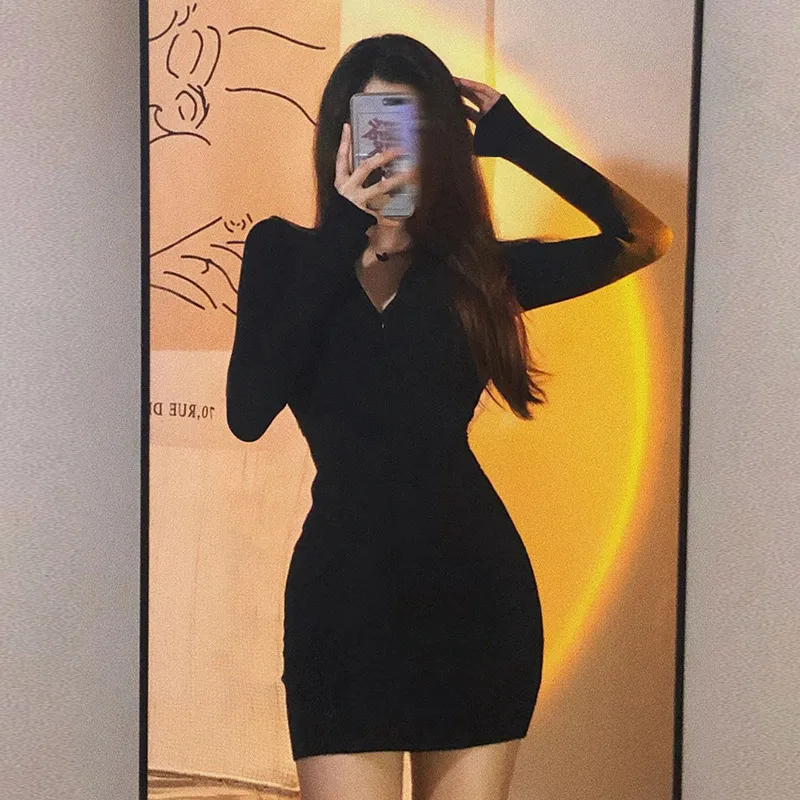 Women's Black Long-Sleeve Bodycon Knitted Dress - Sweet Spicy Style, High-End Feel, Versatile for Spring & Autumn thumbnail 1