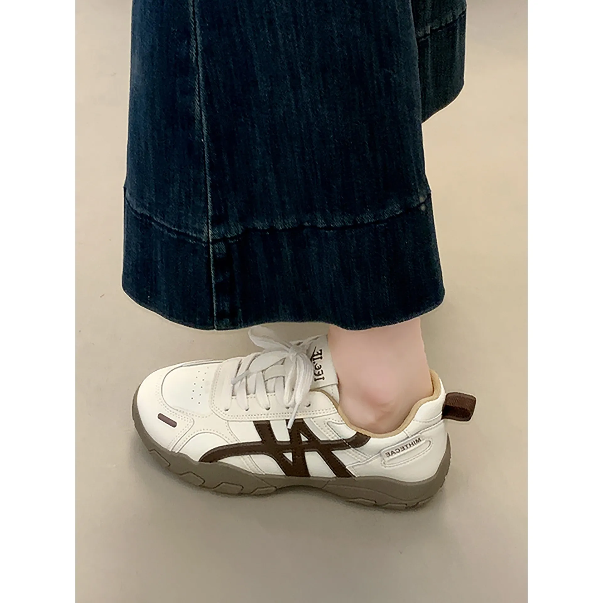 Women's White Platform Sneakers 2025 New Autumn Casual Agate Sports Training Shoes Comfortable Breathable Fashion Footwear thumbnail 3