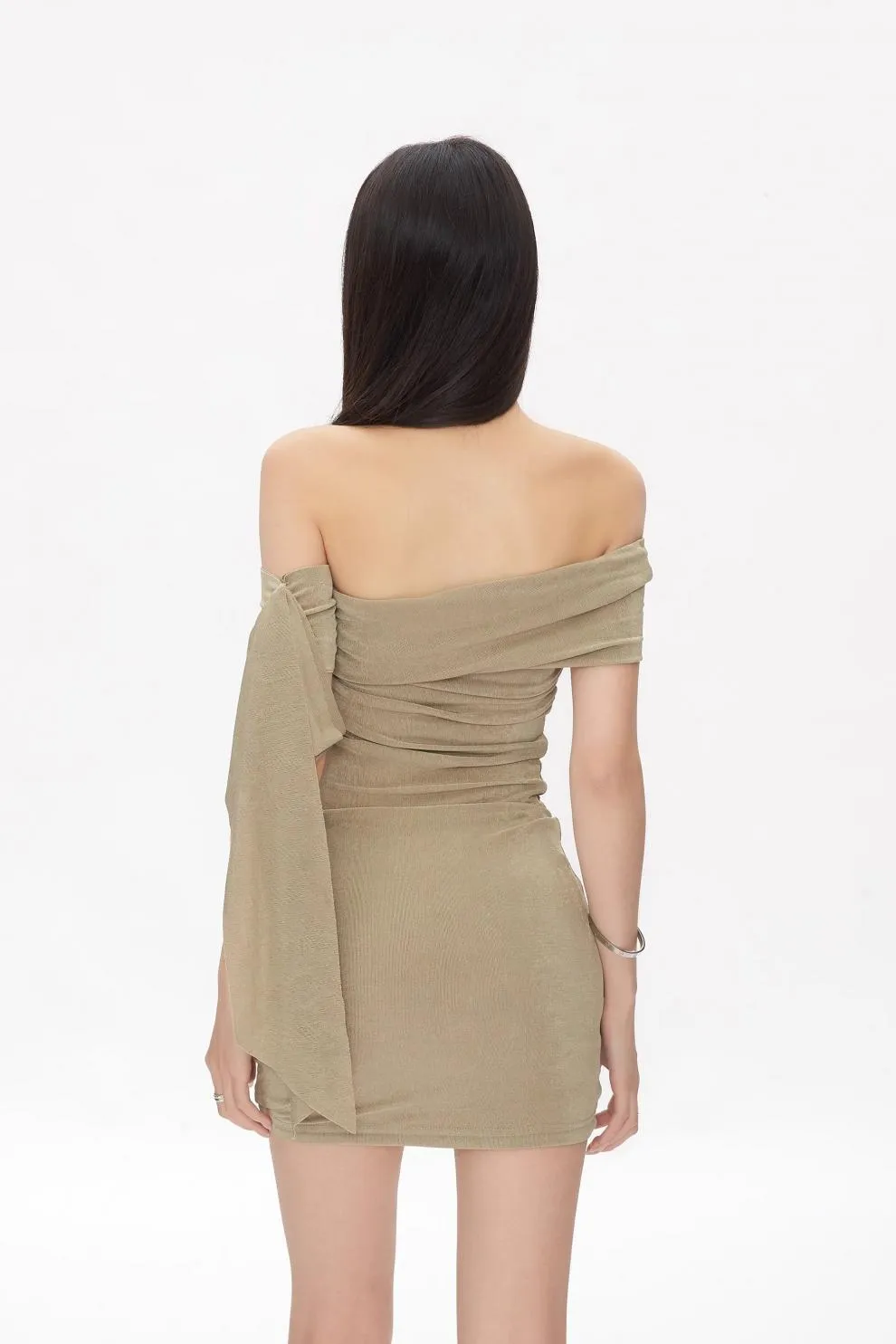 Women's Sexy One-Shoulder Black Mini Dress, Sleeveless Hip-Hugging Design, Pure Desire Summer Fashion Skirt for Evening Outings showcase 18