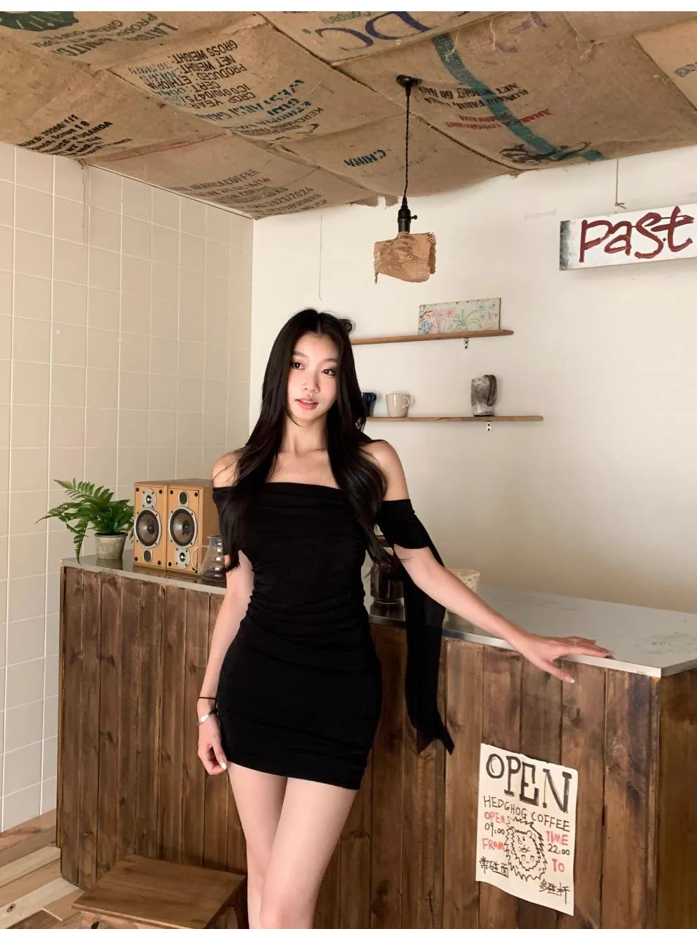 Women's Sexy One-Shoulder Black Mini Dress, Sleeveless Hip-Hugging Design, Pure Desire Summer Fashion Skirt for Evening Outings showcase 20