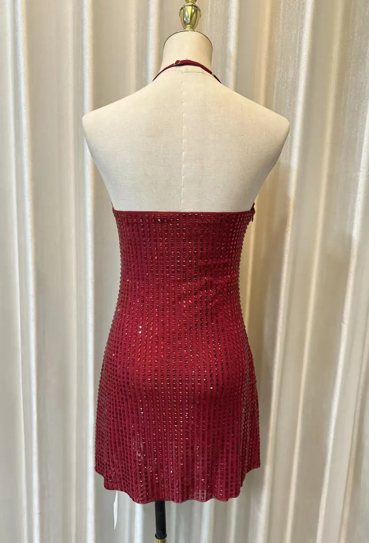 Elegant Halter Neck Rhinestone Embellished Bodycon Mini Dress for Women - Sexy Waist-Cinching Holiday Party Dress showcase 4