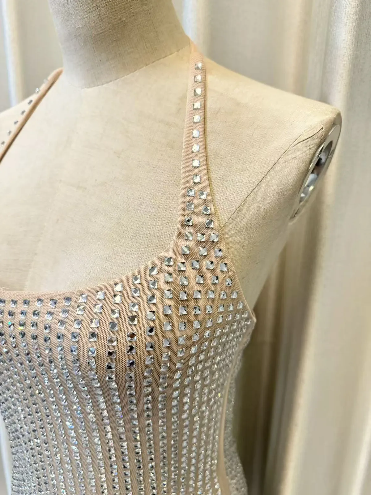 Elegant Halter Neck Rhinestone Embellished Bodycon Mini Dress for Women - Sexy Waist-Cinching Holiday Party Dress showcase 10