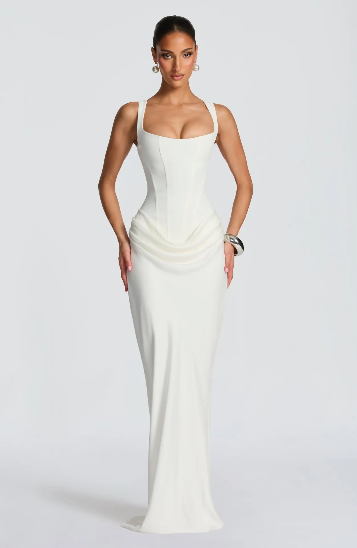 Women's Slim-Fit Fishbone Strap Long Bodycon Dress - Solid Color Elegant Sleeveless Evening Gown for Special Occasions thumbnail 9