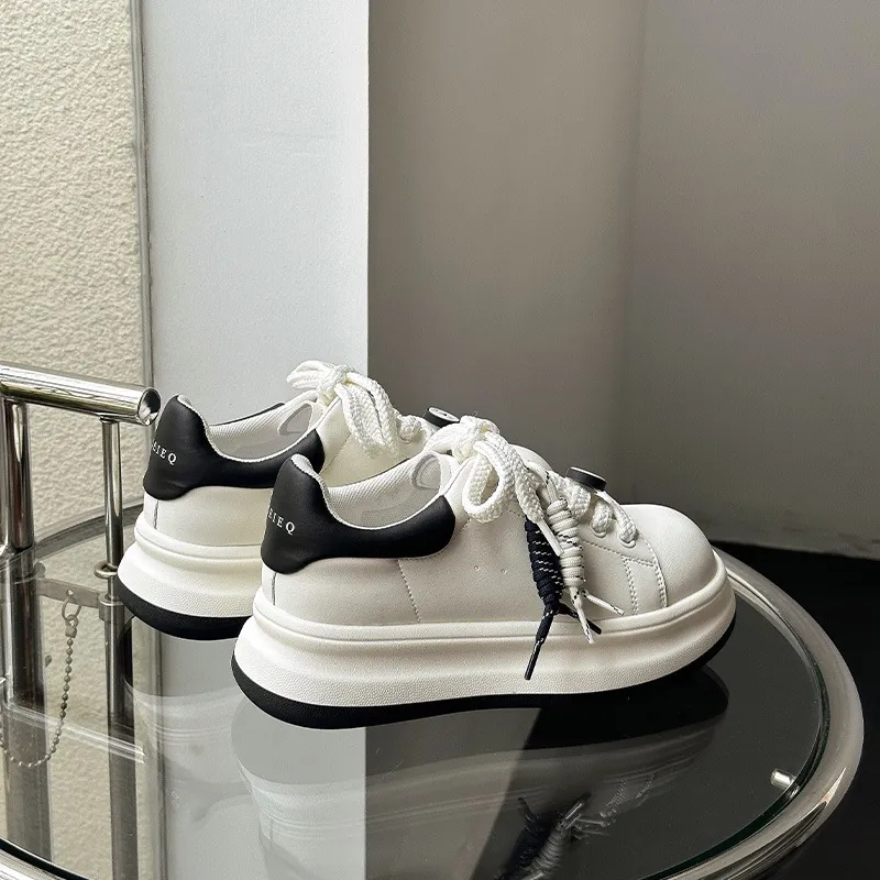 Women's White Casual Sneakers 2026 Spring New Breathable Sports Shoes Thick Sole Fashionable Low-Top Trainers for Everyday Wear showcase 8