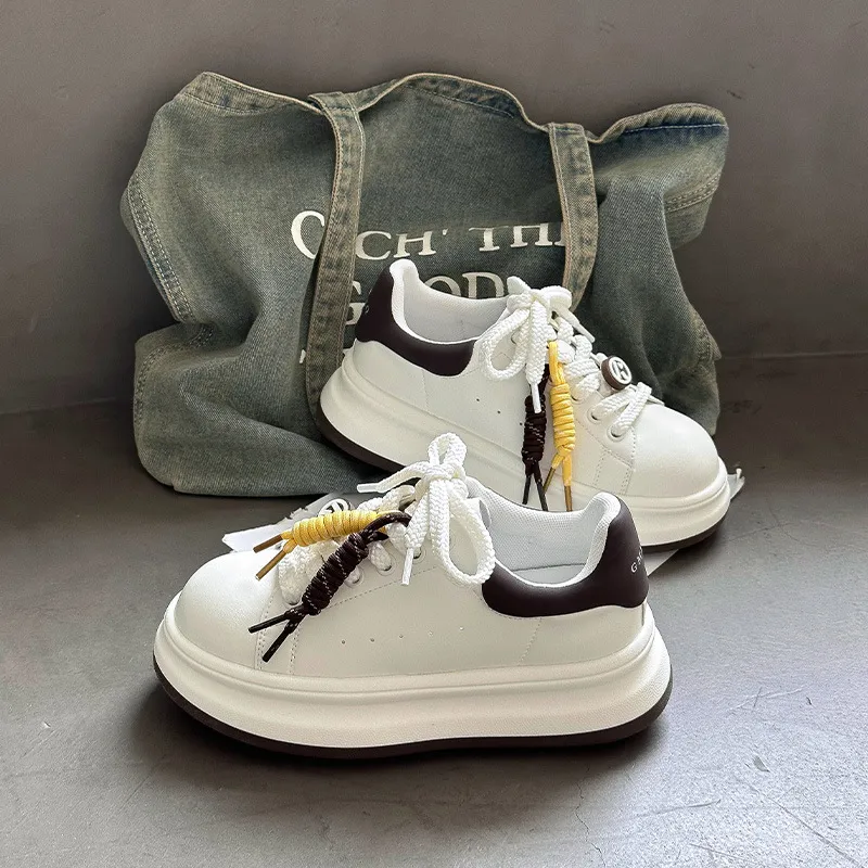 Women's White Casual Sneakers 2026 Spring New Breathable Sports Shoes Thick Sole Fashionable Low-Top Trainers for Everyday Wear thumbnail 3
