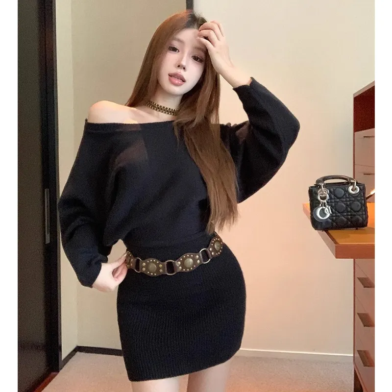 Women's Exquisite Knit Dress Off-Shoulder Long Sleeve Slim Fit Pure Desire Style Elegant Evening Party Dress for Fashionable Ladies thumbnail 3