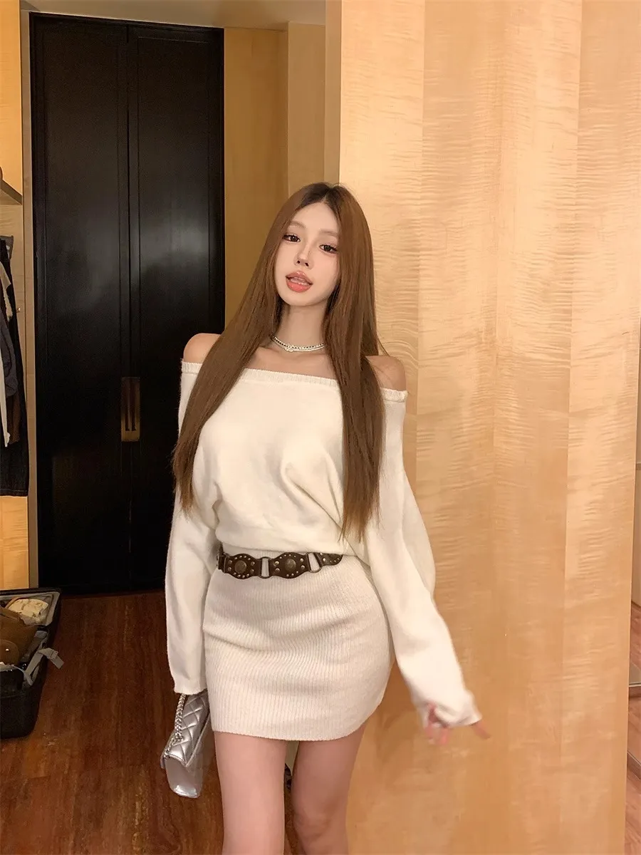 Women's Exquisite Knit Dress Off-Shoulder Long Sleeve Slim Fit Pure Desire Style Elegant Evening Party Dress for Fashionable Ladies showcase 9