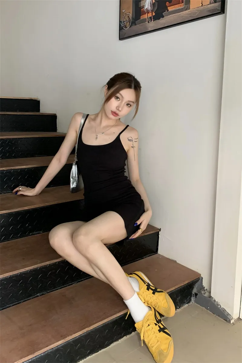Shimi Knitted Sling Dress Women's Hot Girl Sexy Hip Dress High-end Elegant Tight Waist Slimming Skirt for Evening Party showcase 6