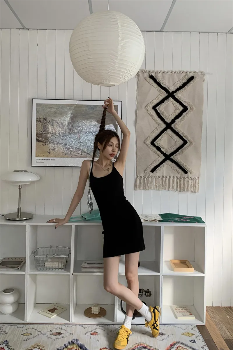 Shimi Knitted Sling Dress Women's Hot Girl Sexy Hip Dress High-end Elegant Tight Waist Slimming Skirt for Evening Party showcase 4