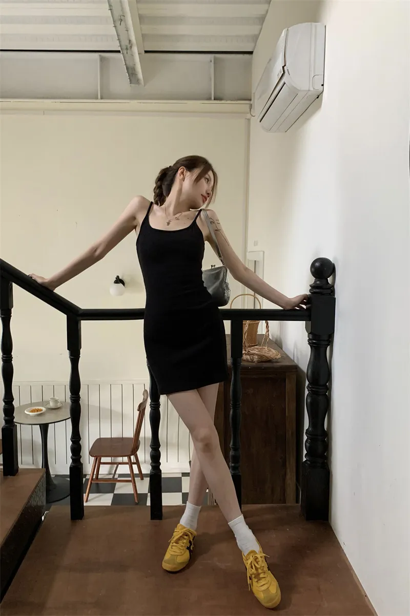 Shimi Knitted Sling Dress Women's Hot Girl Sexy Hip Dress High-end Elegant Tight Waist Slimming Skirt for Evening Party showcase 18
