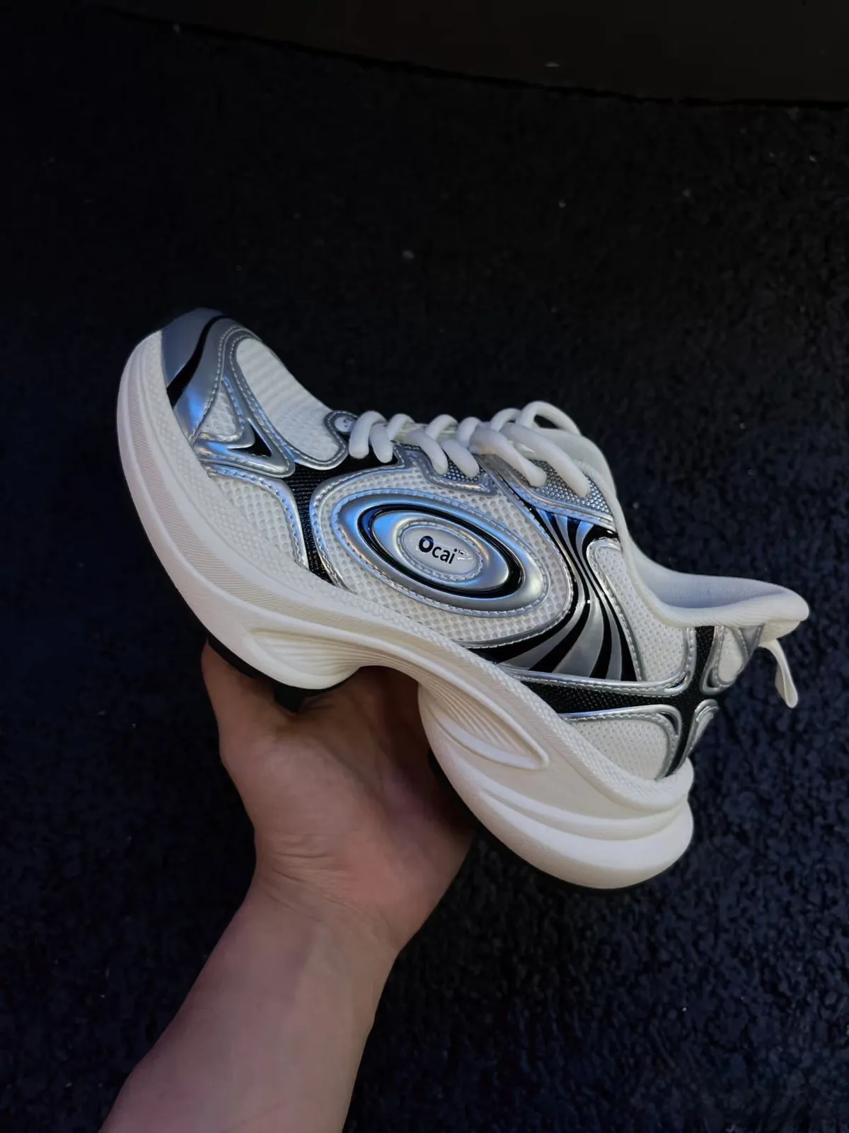 Ocai "Disk Runtech" Silver-White Flying Saucer Running Shoes for Couples - Height-Increasing Sports Fashion Dad Shoes showcase 16