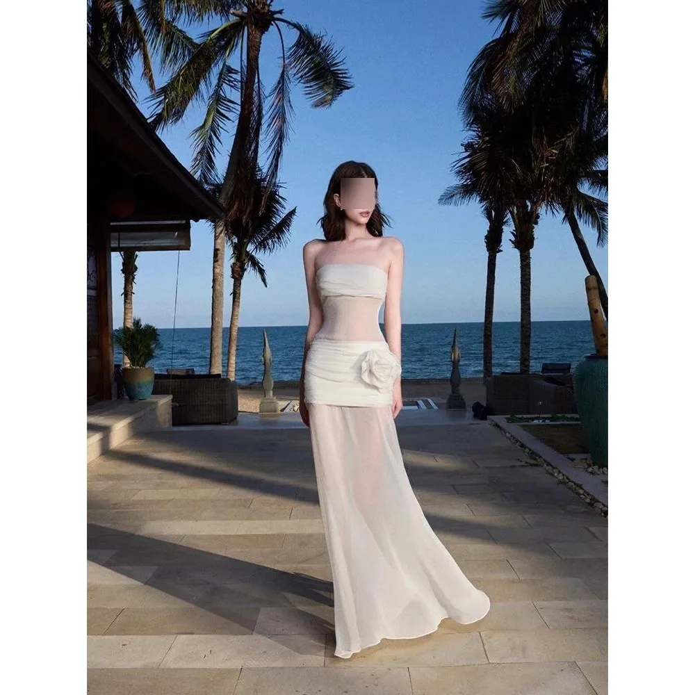 Women's Off-Shoulder Tube Dress - Slim Fit Backless Beach Sundress for Seaside Holidays & Summer Fashion thumbnail 1